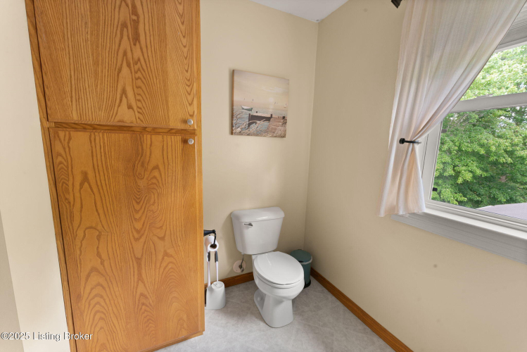 Listing Image 80