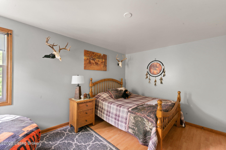 Listing Image 83