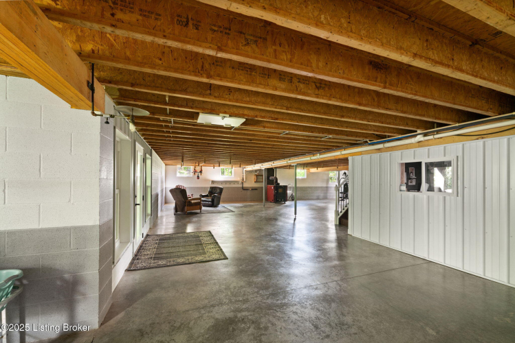 Listing Image 86