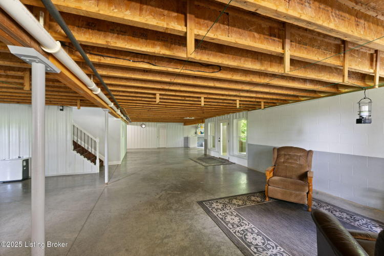 Listing Image 87