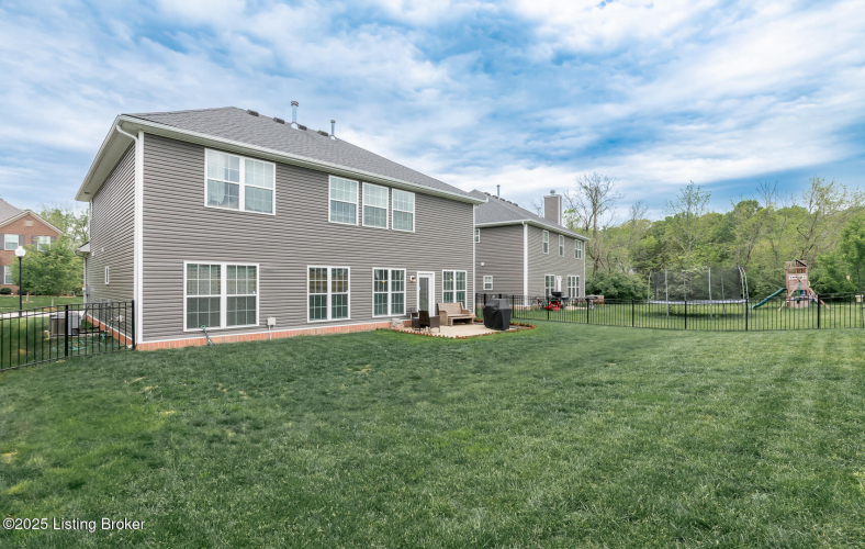Listing Image 80
