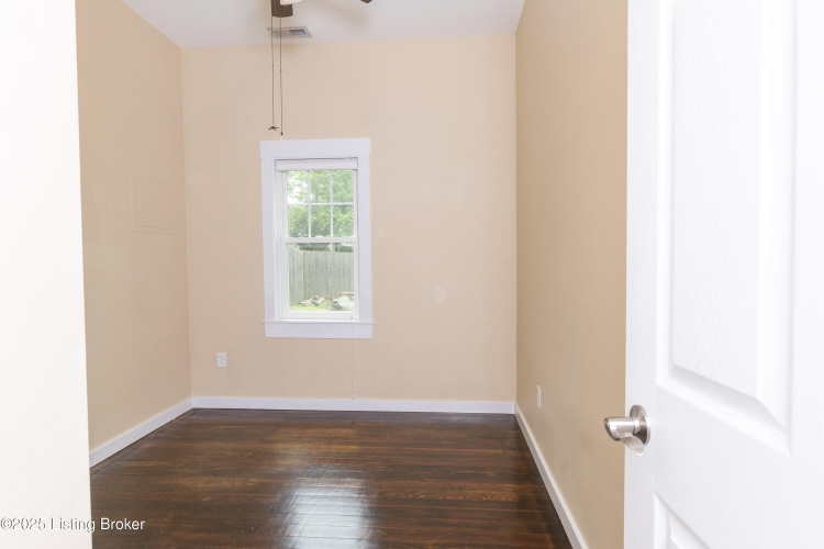 Listing Image 33