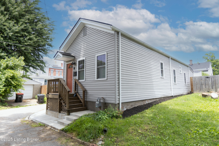 Listing Image 5