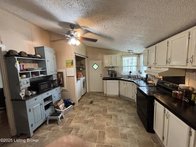 Listing Image 34