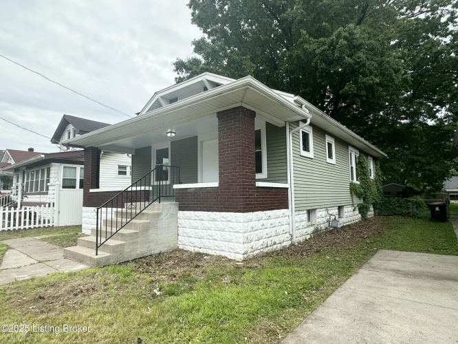Listing Image 6