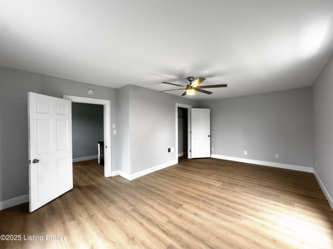 Listing Image 58