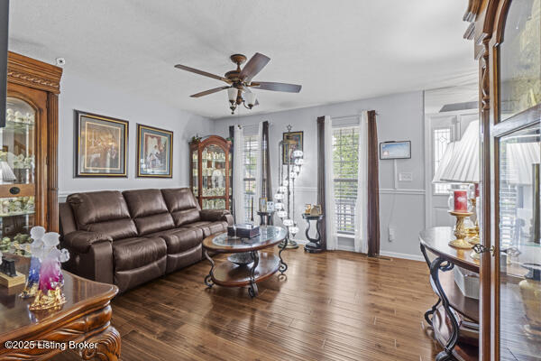 Listing Image 12