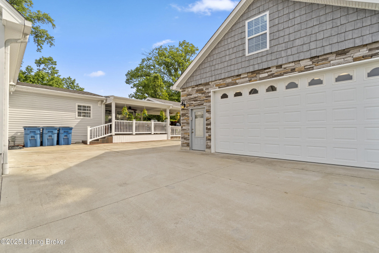 Listing Image 46