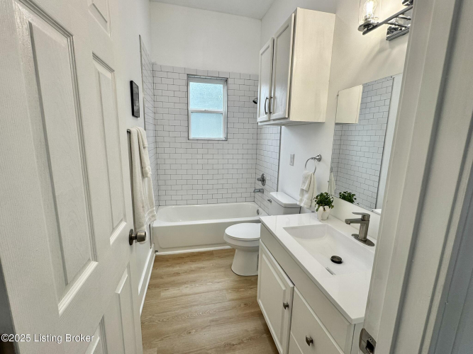 Listing Image 21