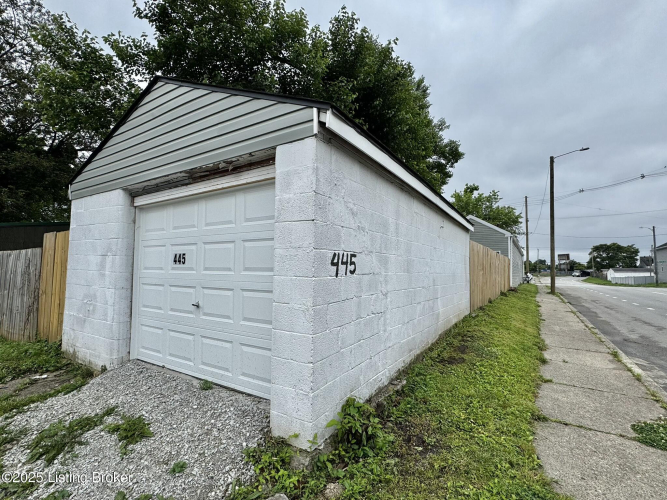 Listing Image 41