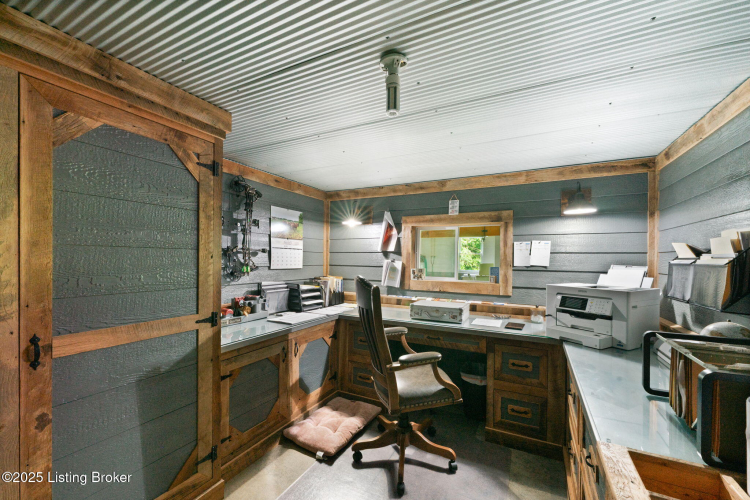 Listing Image 90
