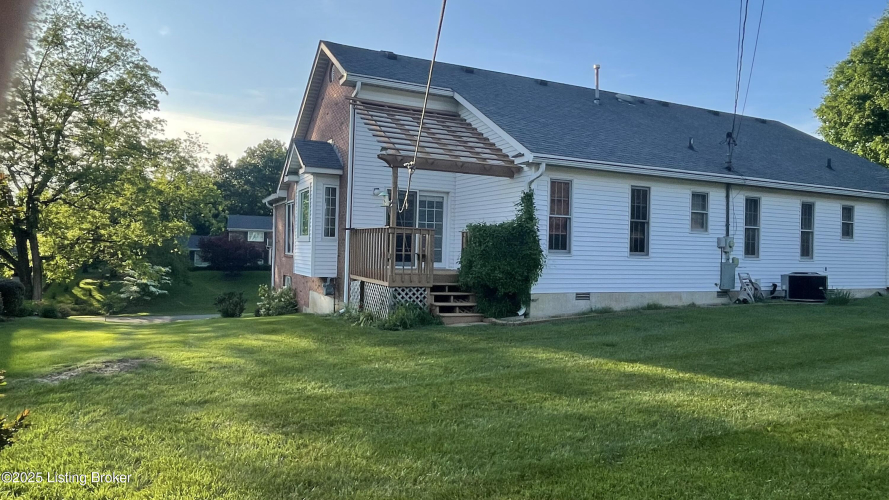 Listing Image 42