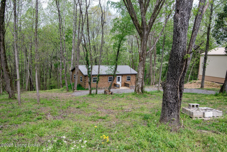Listing Image 42