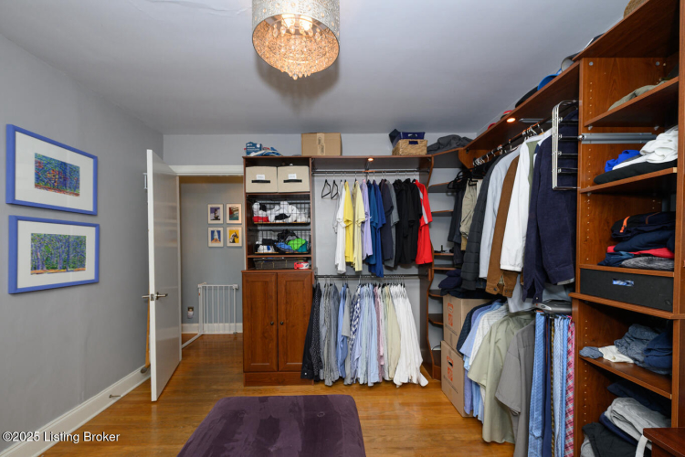 Listing Image 27