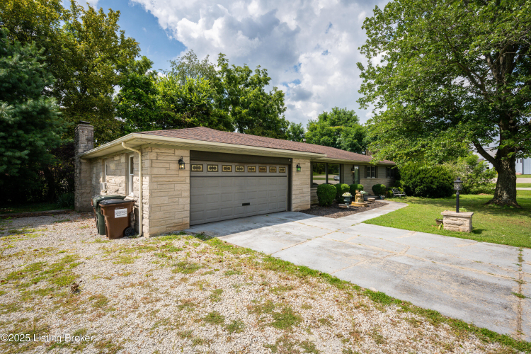 Listing Image 24
