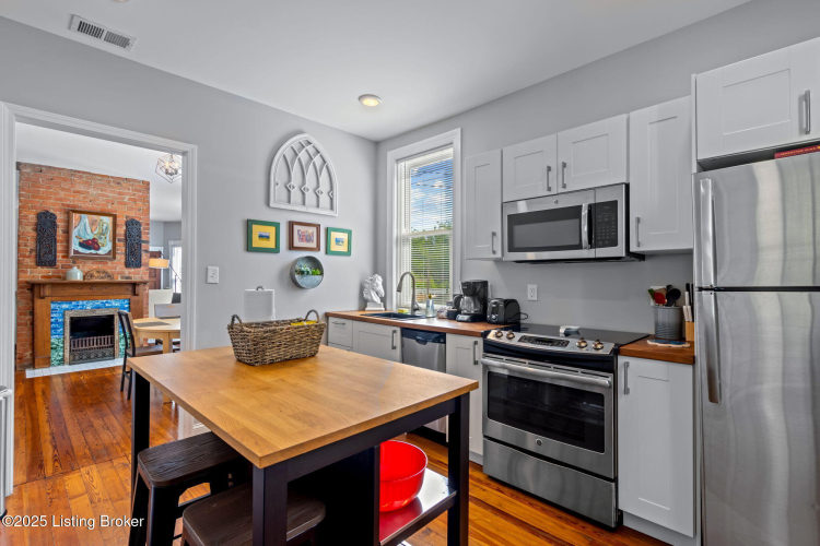 Listing Image 13