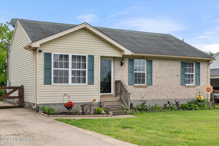 Listing Image 6