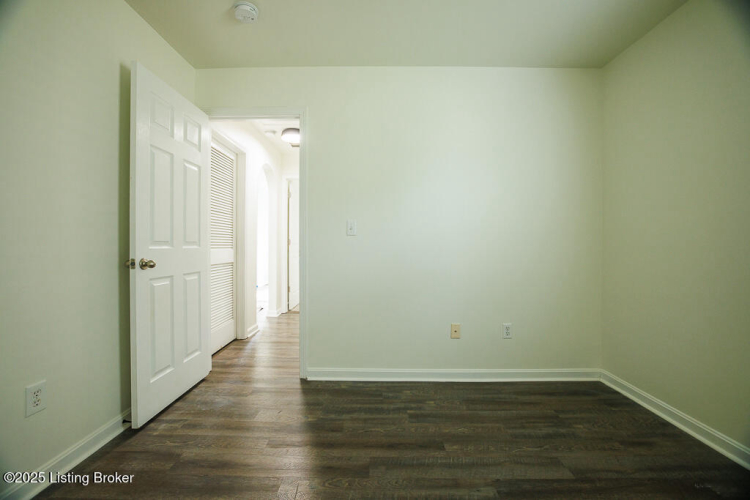 Listing Image 37