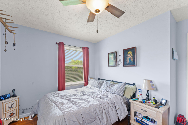 Listing Image 23