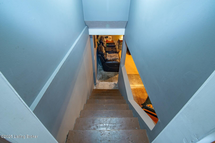 Listing Image 37