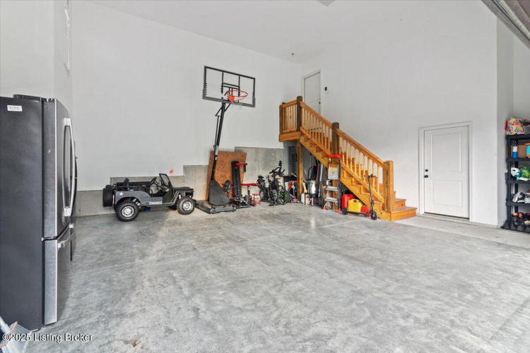 Listing Image 48