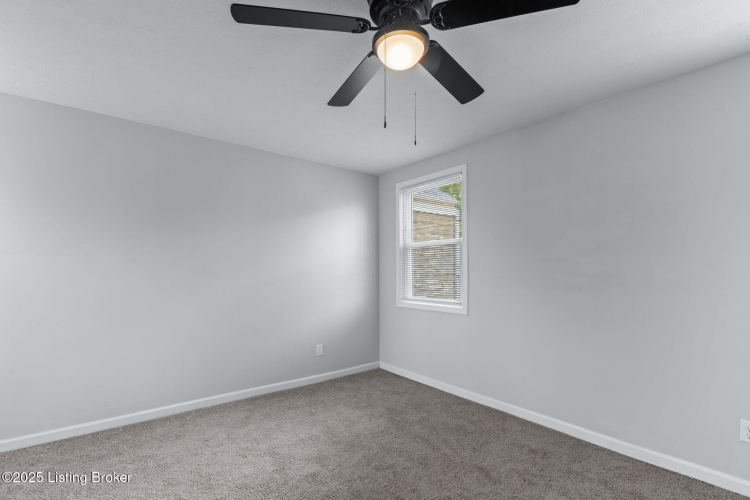 Listing Image 28