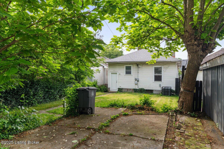 Listing Image 19
