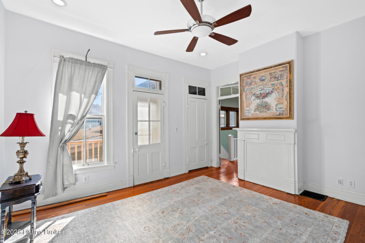 Listing Image 20