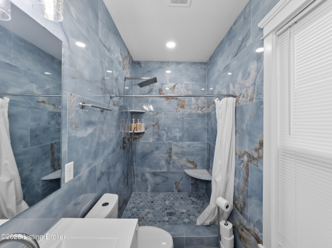 Listing Image 59