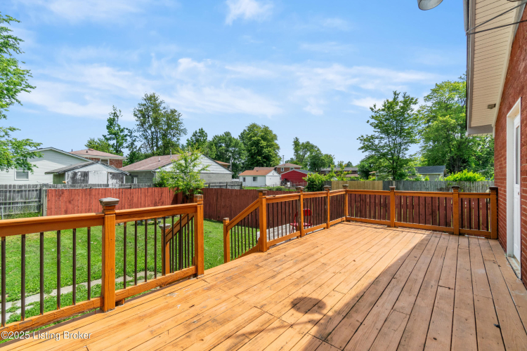 Listing Image 9