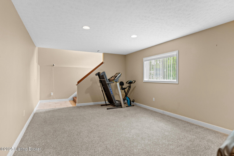 Listing Image 30