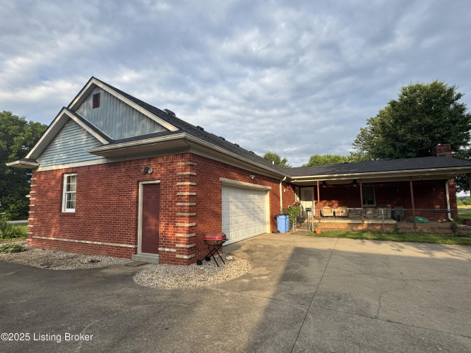 Listing Image 45