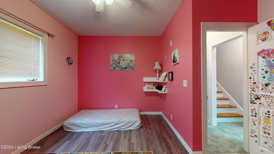 Listing Image 38
