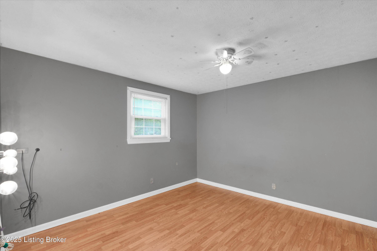 Listing Image 34