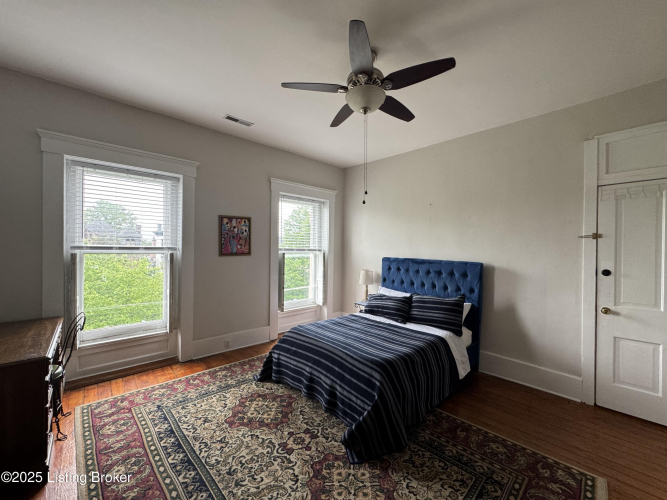 Listing Image 49