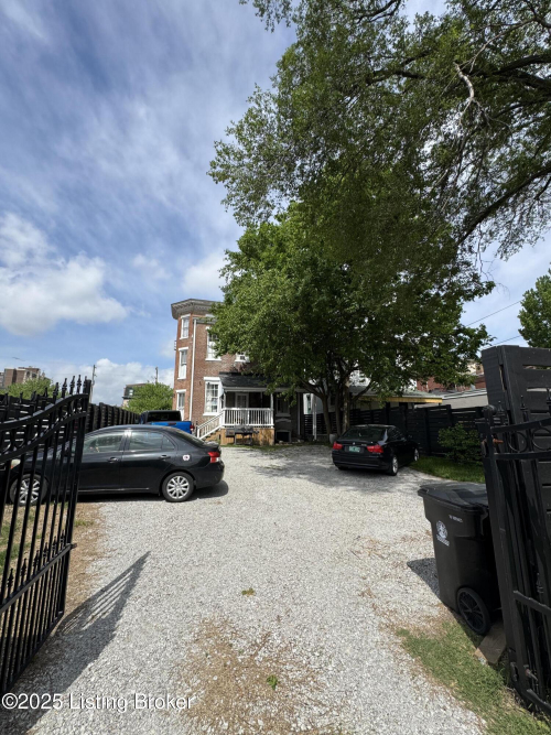 Listing Image 63