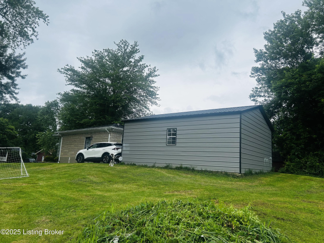 Listing Image 29