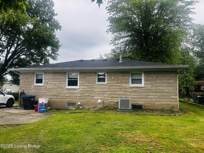 Listing Image 30