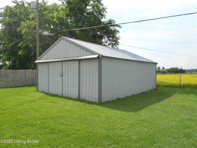 Listing Image 17