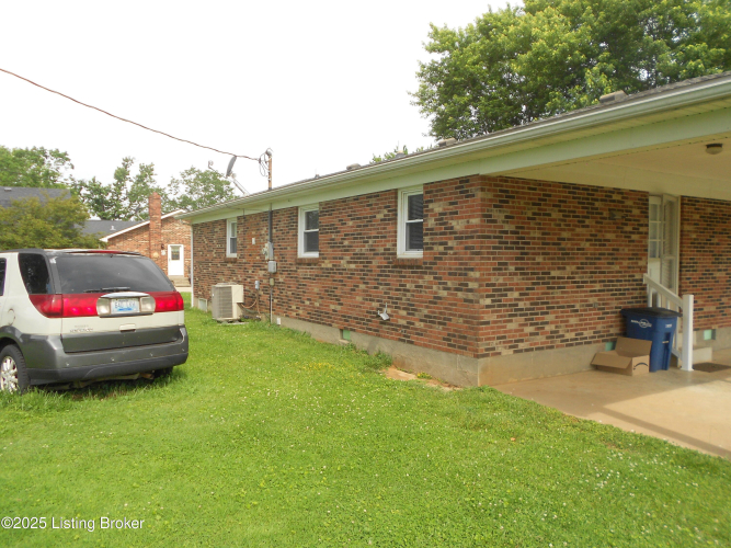 Listing Image 18