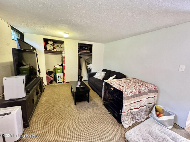 Listing Image 45