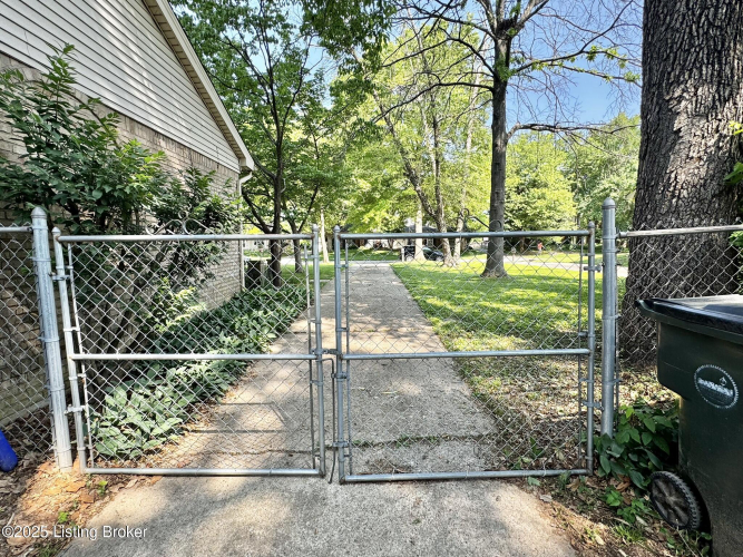 Listing Image 53