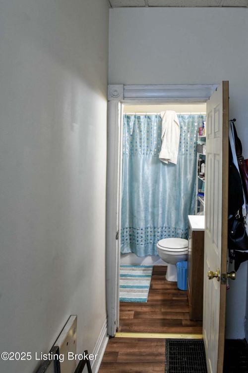 Listing Image 12