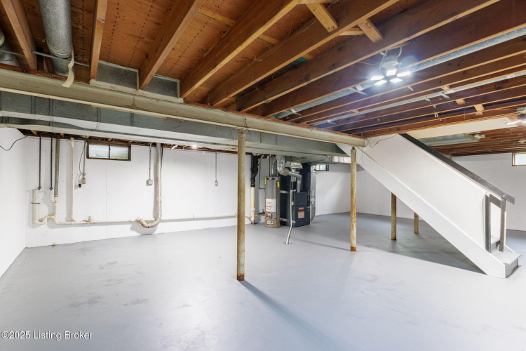 Listing Image 38