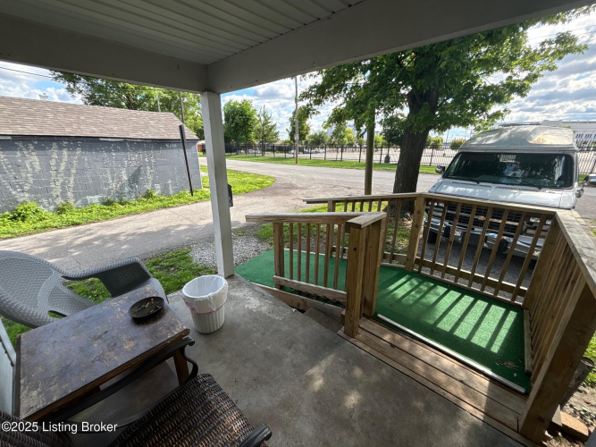 Listing Image 13