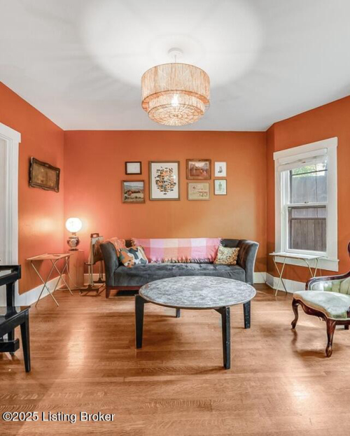 Listing Image 5