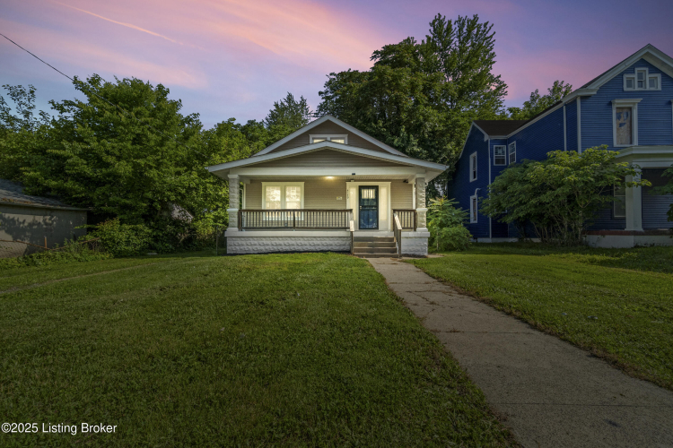 Listing Image 3