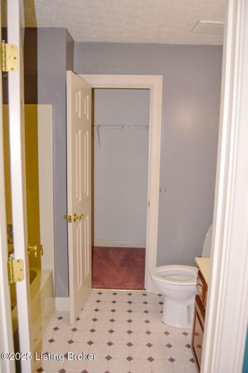 Listing Image 36