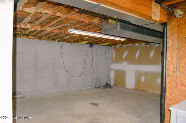 Listing Image 50