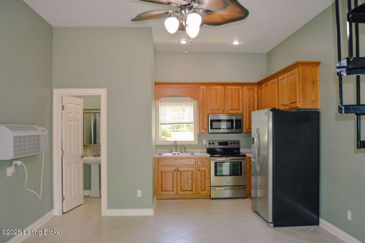 Listing Image 54